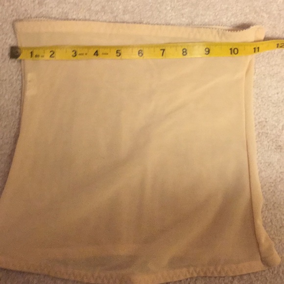 NWOT Tummy control size M - Picture 3 of 5